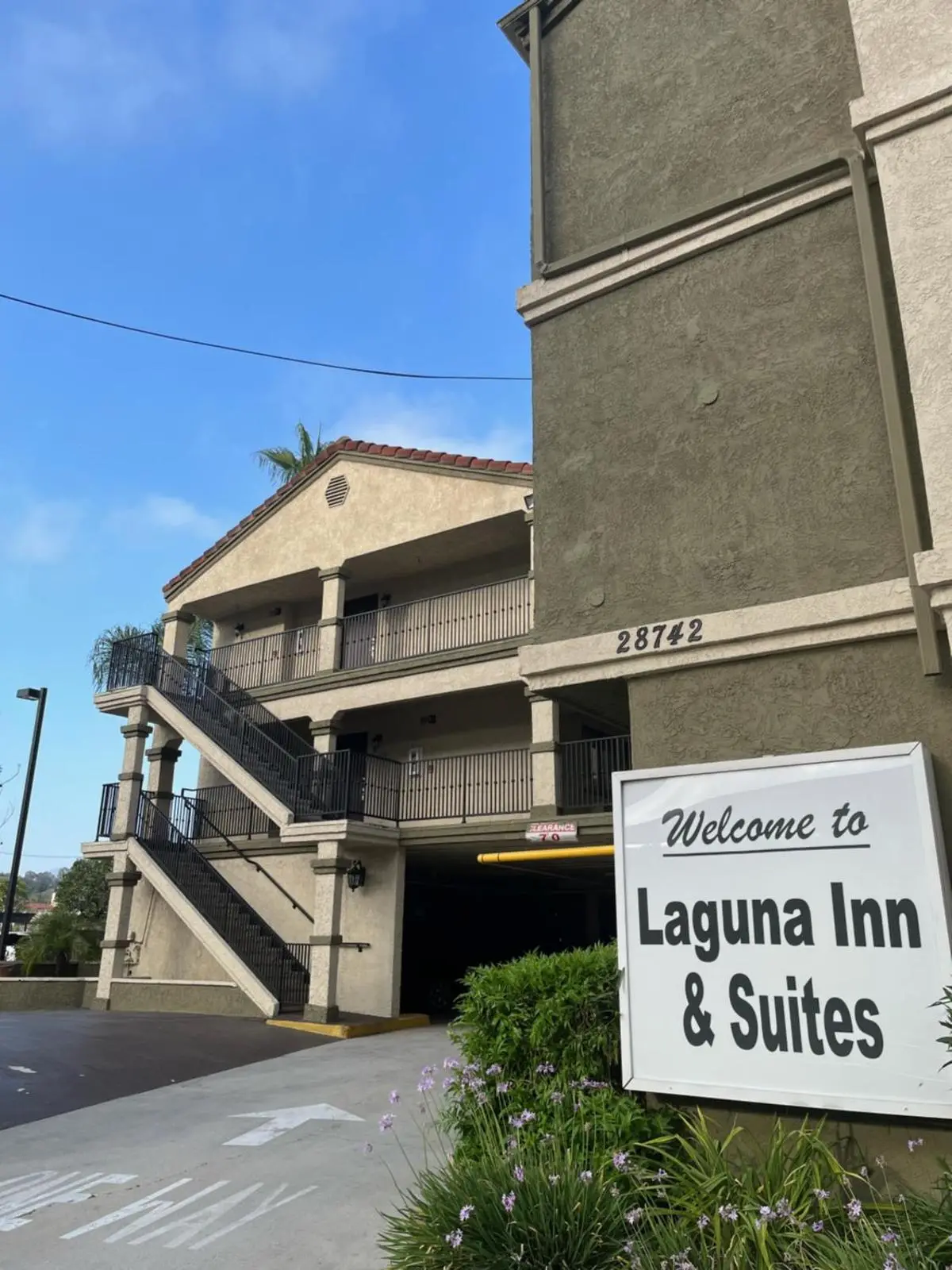 Laguna Inn and Suites Main image